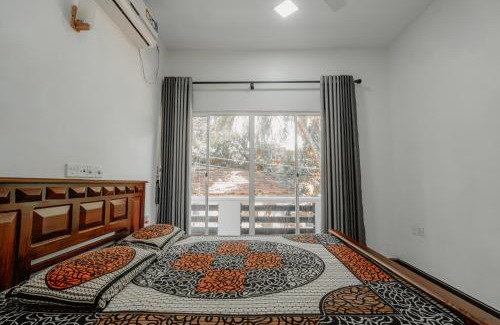 Puliyanthivu House | Sri Construction Circuit Bungalow