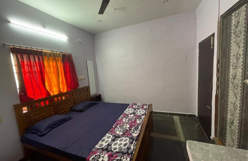 Kurinjipadi House | Sri Lakshmi Family Guest House