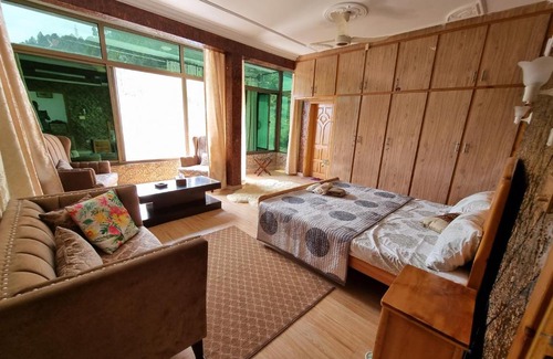 Muzaffarabad Bed & Breakfast | Srinagar Homes