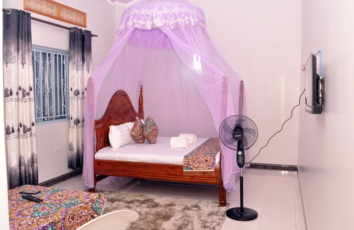 Kalangala Hotel | Ssese Leisure Beach