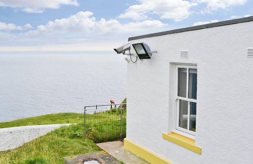 St Abbs Cottage | St Abbs The Flag House