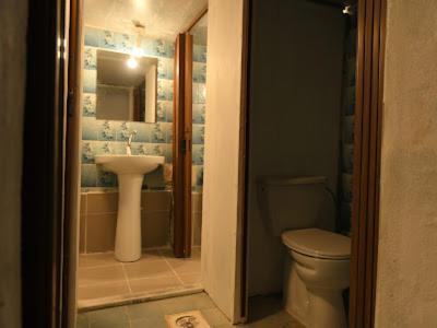 Azraq Hotel | St.Jadoor Inn