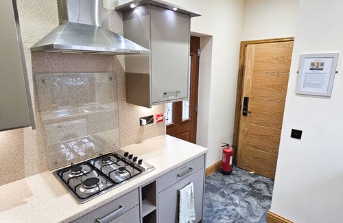MacMerry Bed & Breakfast | St Martins Guest House - Room 2