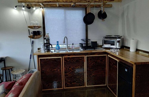 Babb Cabin | St. Mary, Many Glacier, Waterton area cabin