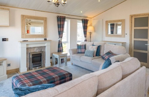 Treator Cabin | ST PETROCS 6, family friendly, luxury holiday cottage in Padstow