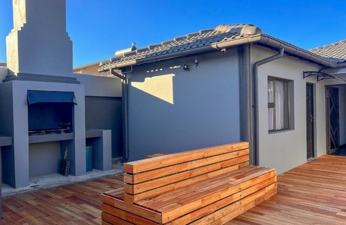 Phuthaditjhaba House | St Tropez Guest House