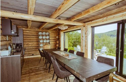 Overhalla House | Stabburet Madam Meyer