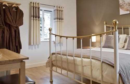 Llanfihangel-Ystrad House | Stabl-Oh4