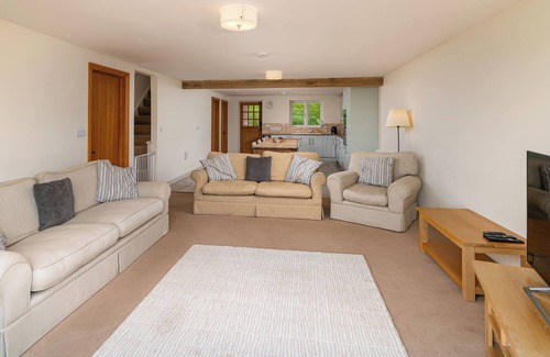 Petersfield Cottage | Stable Cottage - Beautiful Family Property in Rural Hampshire