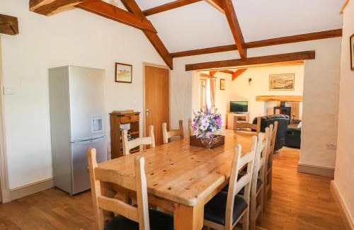 Efailwen House | Stable Cottage