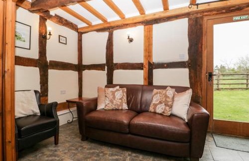 Pembridge House | Stable End