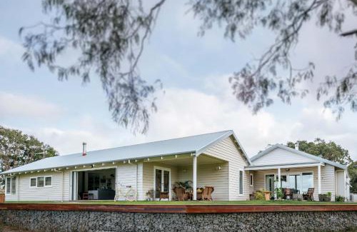 Robinson House | Stablebase