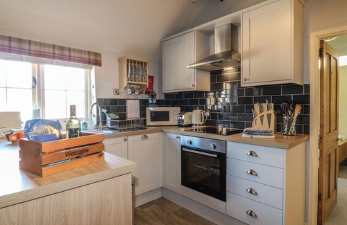 Melton Mowbray Cottage | STABLES ANNEX, pet friendly, with a garden in Melton Mowbray