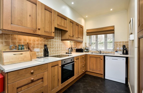 Slate Islands Cottage | Stables East - a semi-detached cottage that sleeps up to 6 guests