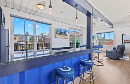 Babe Denny House | Stadium Container Club House