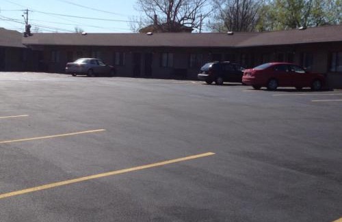 Athol Springs Hotel | Stadium View Inn