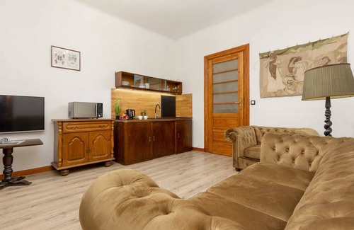 Nowa Praga Apartment | Stalowa 9 | Gold and Wood Apartment | Two Bedrooms