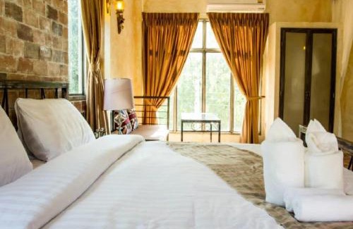 Suan Phueng Resort | Stamp Hills Resort
