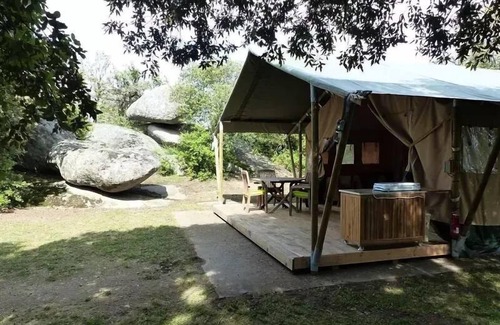Brousses-et-Villaret House | Standard Safari Lodge 25m2 2 Schlafzimmer - Terrace, umgeben von Natur (ohne Sanitäranlagen) 5 Personen