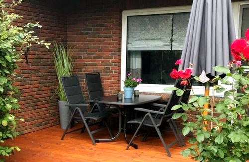 Busumer Deichhausen Apartment | STANMA - Home by the sea/150 m to the sea/Terrace/Beach chair