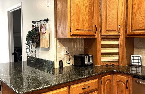 Roanoke House | Star City Gem near Trailheads
