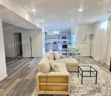 Wheaton-Glenmont Apartment | Star Light Retreat
