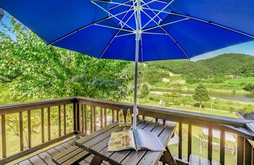 Seo Condo | Star Sonata Pension