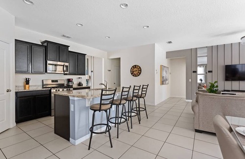 Loughman House | Star Wars Themed Movie Theater 6BR