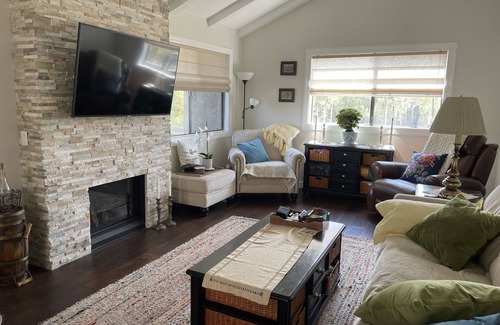 Westside Costa Mesa Condo | Starfish Cove