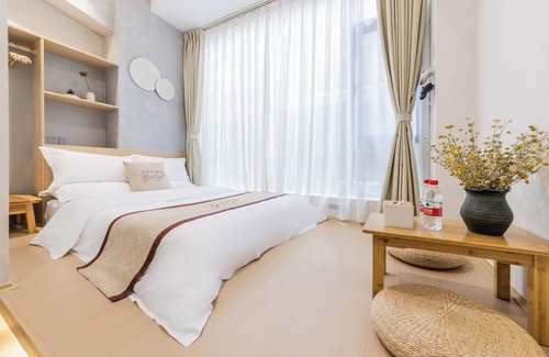 Liwan Hotel | Stargazing Platform Inn - Guangzhou ChenClanAcademy & ShaMian & YongQingFang Branch