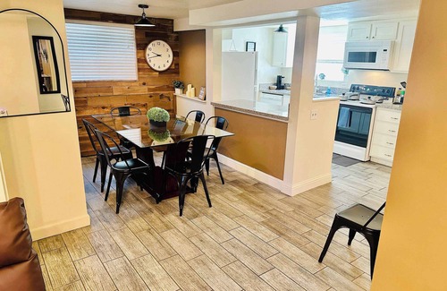 West University Apartment | Starlight Dream Cabin