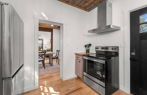 Stonewall House | Starry Night Cottage 1