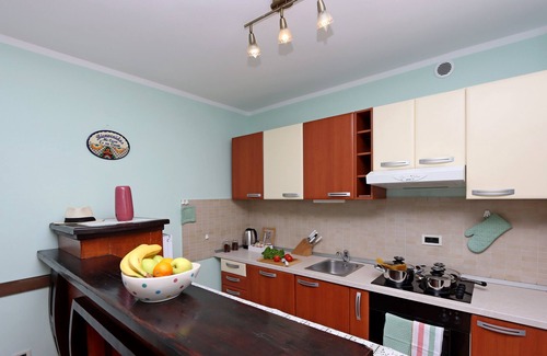 Pobri Apartment | Starry Night - Extra big bed, big bathtub, private parking, sea view, 2 rooms
