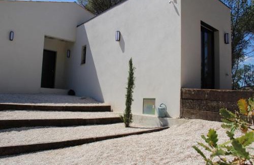 Vidauban Villa | State of the Art Fixtures Villa in Vidauban with Pool
