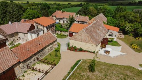 Tuchomerice Bed & Breakfast | Statek Pazderna