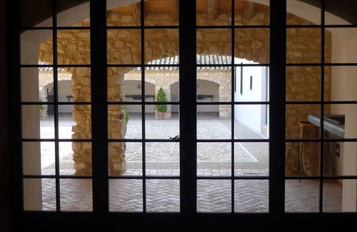Torredonjimeno Cottage | Stately farmhouse in the heart of the Andalusian olive grove.