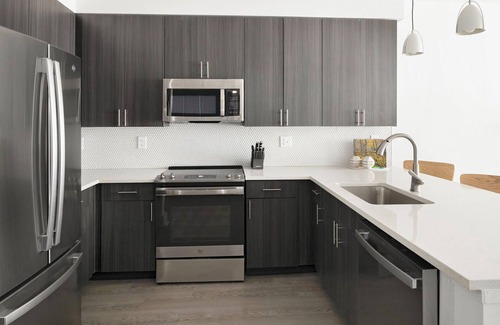 Crestwood South Apartment | Station 1BD 6 - One Bedroom Apartment, Sleeps 2