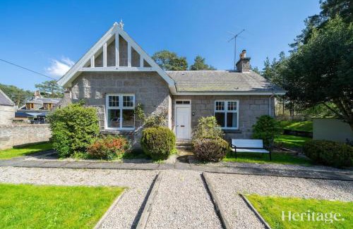 Dinnet House | Station Cottage Dinnet, Aboyne