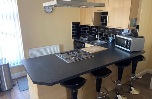 Abercwmboi Apartment | Station House Holiday Let Merthyr Tydfil