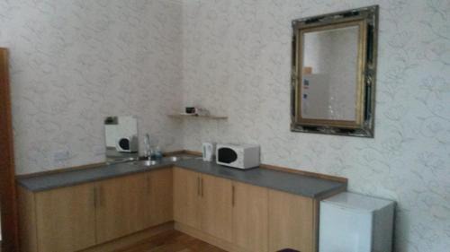 Dyce House | Station View Guest House
