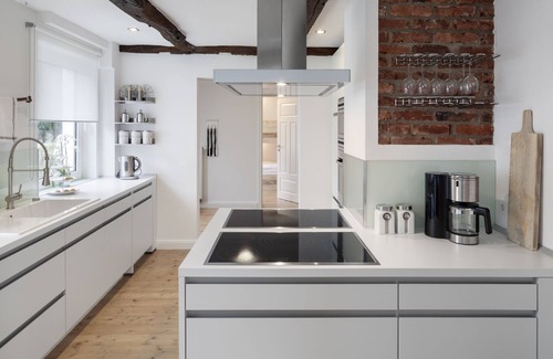 Boedefeld House | "Stay" 200-year-old farmhouse with pool and garden for up to 26 people