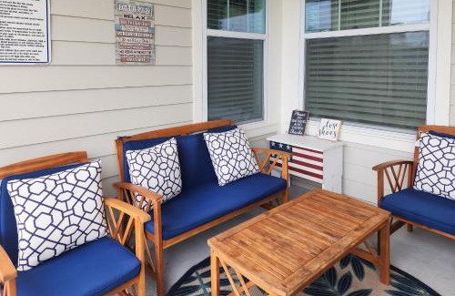 Holiday Beach House | Stay Anchored