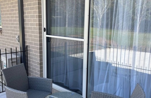 Colo Vale Cottage | Stay and Relax 2 - is a private, new stylish cottage, in the Southern Highlands