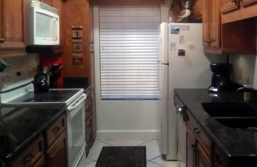 Oak Creek Condo | Stay at Red Rock R and R: your cozy and affordable Sedona home away from home