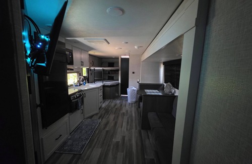 Perry House | Stay at The Rusty Hooker a Cozy Camper in Perry Fl