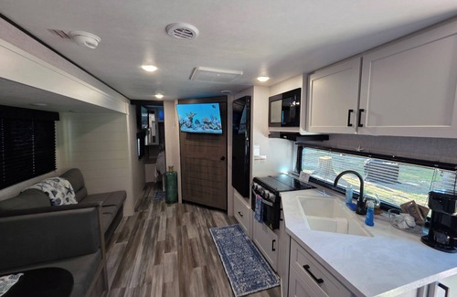 Perry House | Stay at The Rusty Hooker a Cozy Camper in Perry Fl