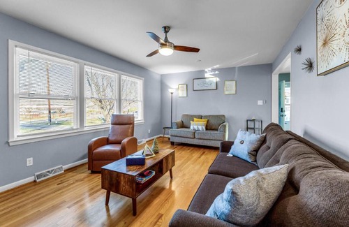 Greensboro Apartment | Stay Awhile Charming Greensboro House Close to Must-See Places