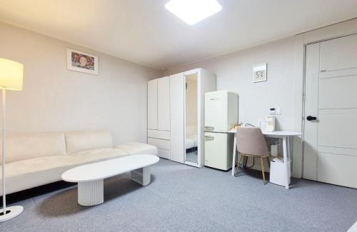 Seo-gu House | Stay B