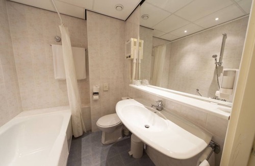 Rijssen Hotel | Stay Close to Nature with Full Comfort! Indoor Pool! Free Parking