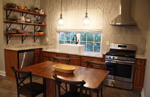 Fairhope Cottage | Stay in a cozy and luxurious retreat with a farm environment.